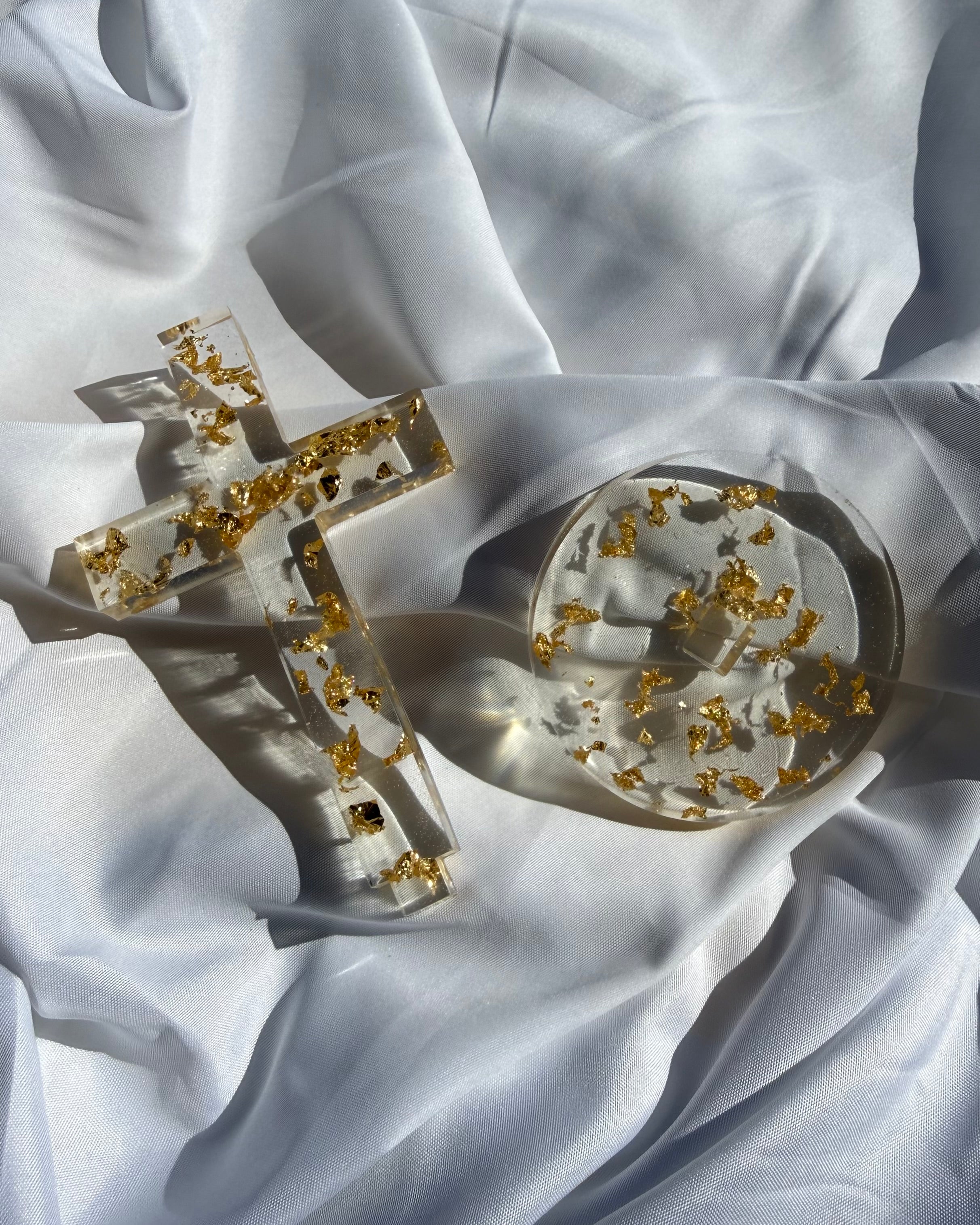 CROIX EN RÉSINE ÉPOXY
