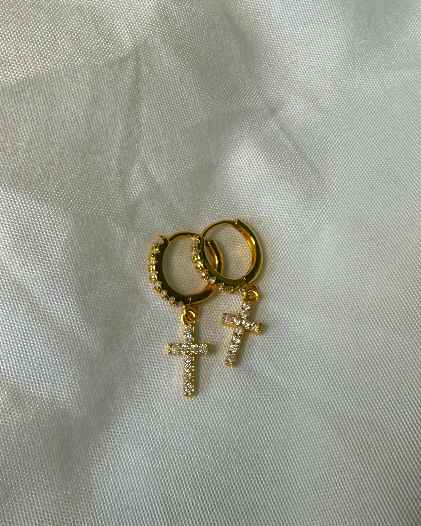 BOUCLES D’OREILLES DORÉES